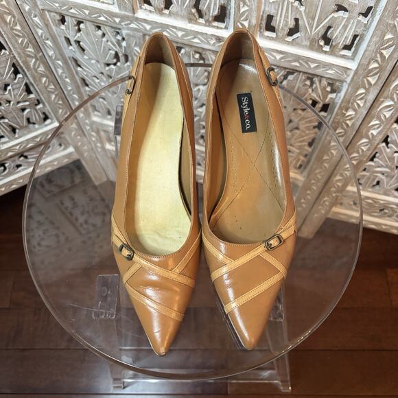 Vintage Style & Co Strappy Leather Pumps size 7.5M Tan Pointy Toes, Kitten Heels - Picture 1 of 10
